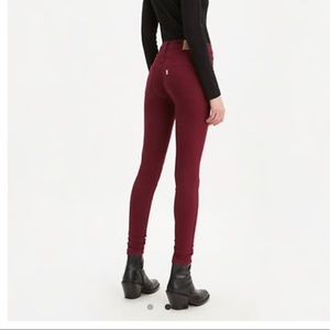 Levi red skinny jeans